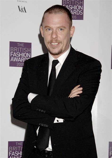 alexander mcqueen fashion designer.